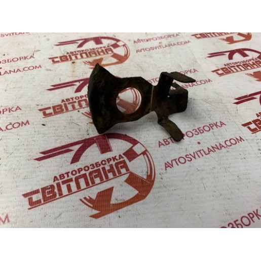 Защита шаровой опоры Opel Vivaro 2007-2014 8200667278